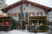 Casa Kronast auf dem Priener Christkindlmarkt 2010 (©Foto.Anton Hötzelsperger)